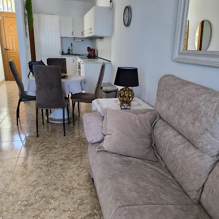 Edith - Complex Tagara, Fully Equipped, Ac And Pool Διαμέρισμα