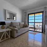 Edith - Complex Tagara, Fully Equipped, Ac And Pool Appartamento *