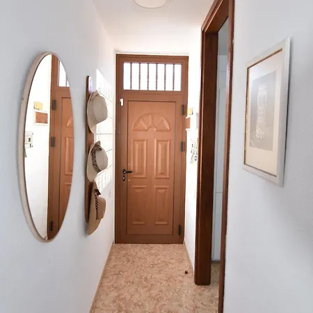 Edith - Complex Tagara, Fully Equipped, Ac And Pool Lejlighed *